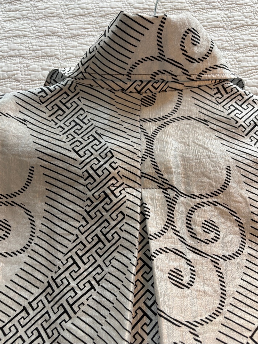 Plus Size B&W Patterned Button-Front Evening Jacket - Picture 6 of 8